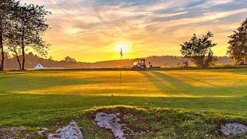 Gudhjem Golfklub – Rø Golfbaner